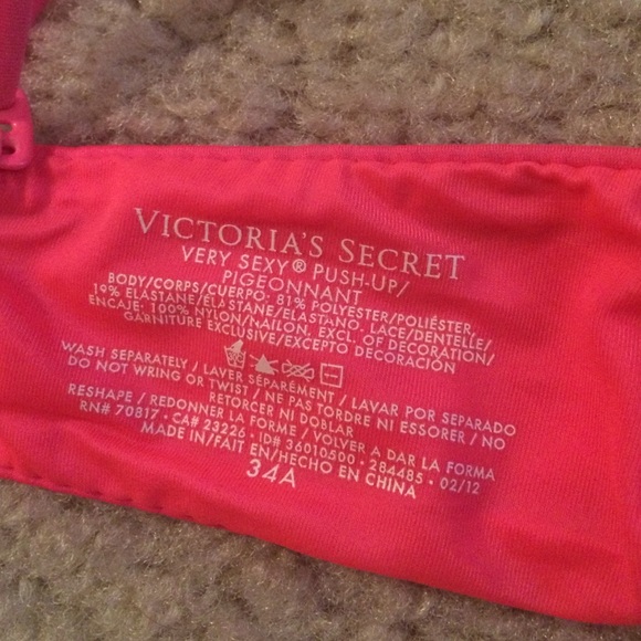 Very sexy Victoria's Secret push up bra - Picture 3 of 3