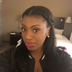 Meet your Posher, Reshemia