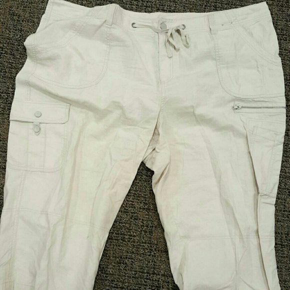 Khaki crop pant sz 26