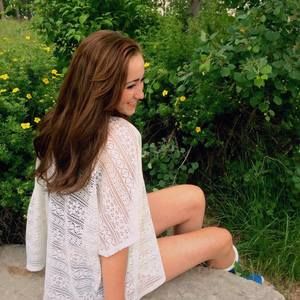 Meet your Posher, Brooke