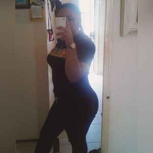 Meet your Posher, Areli