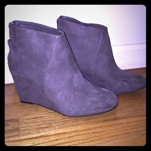 Ankle bootie