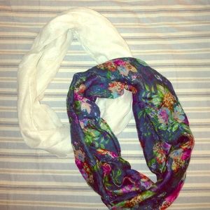 2 Infinity Scarves