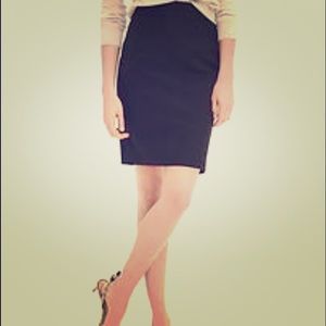 NEVER WORN Banana Republic black pencil skirt