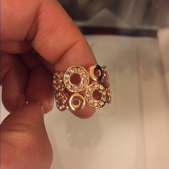 Rose gold plated ring with crystal - Picture 2 of 4