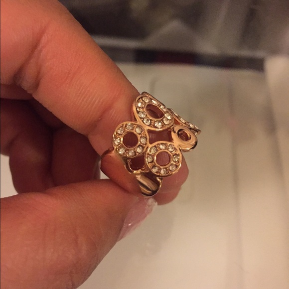 Rose gold plated ring with crystal - Picture 3 of 4