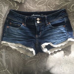 American eagle size 2 shorts with lace accent