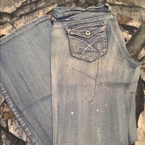 Amethyst jeans, size 5x31-31 Like new hardly worn.