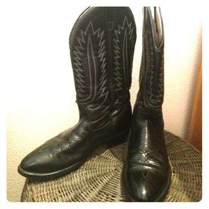 Mason Western Boots. (Men's size 8)