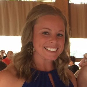 Meet your Posher, Elizabeth