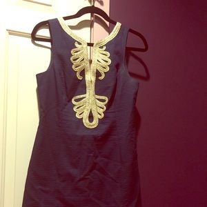 Lilly Pulitzer 's beautiful navy dress