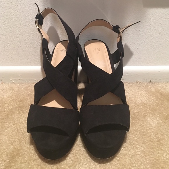 Black Heels - Picture 1 of 4