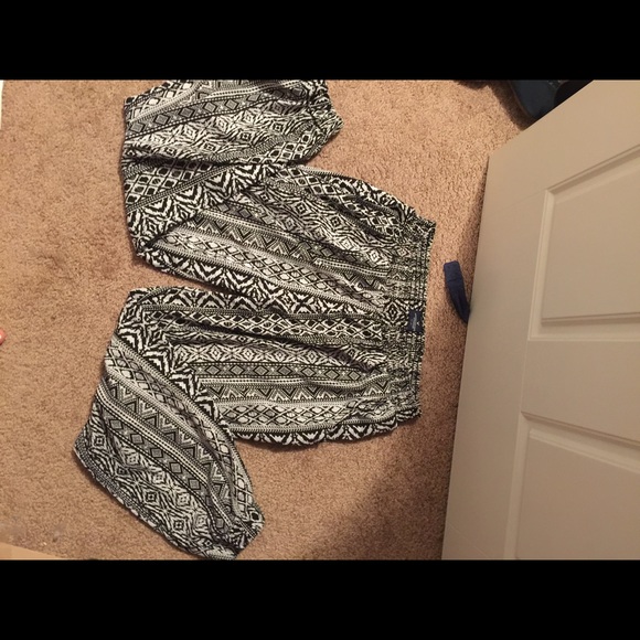American Eagle pants