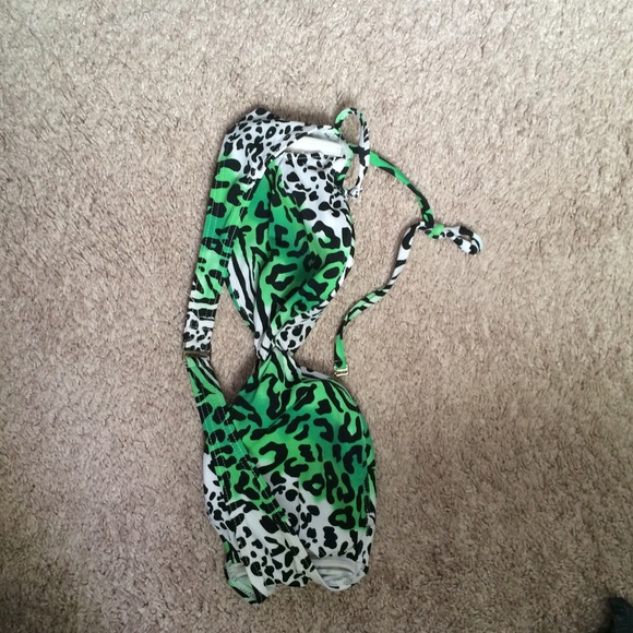 bikini top - Picture 2 of 2