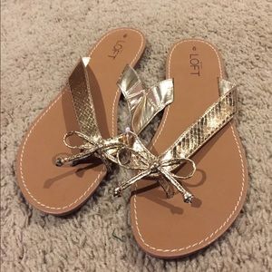 Ann Taylor loft dress flip flops