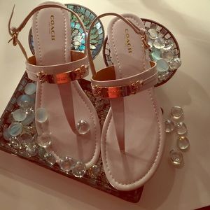 Coach flats