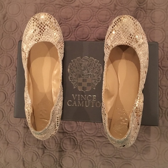 Vince Camuto rose gold ballerina