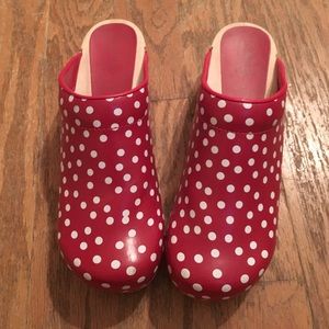red and white polka dot clog