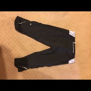 lululemon running cropped leggings size 6.