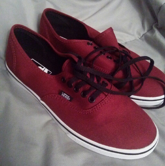 SOLD VANS UNISEX