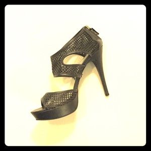 Simply Vera Vera Wang Cut Out Platform Heel
