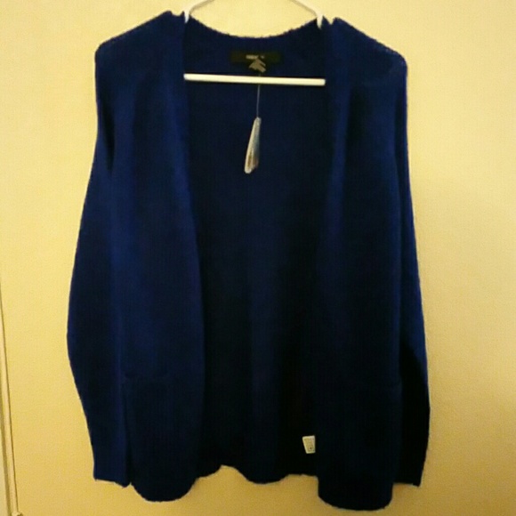 cardigan - Picture 1 of 2