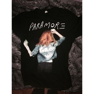 PARAMORE BAND TEE