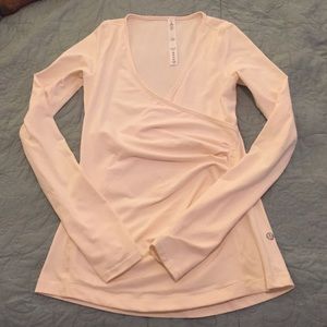 LULULEMON cream ruched sunset salutation top!