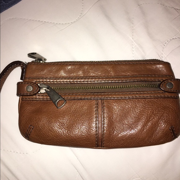 Fossil wristlet
