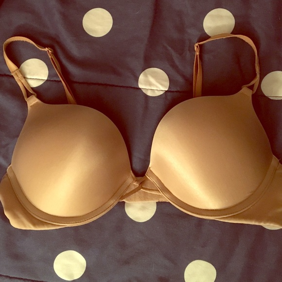 Victoria's Secret nude 34 B