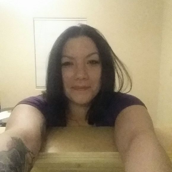 Meet your Posher, Lorena - Picture 1 of 1