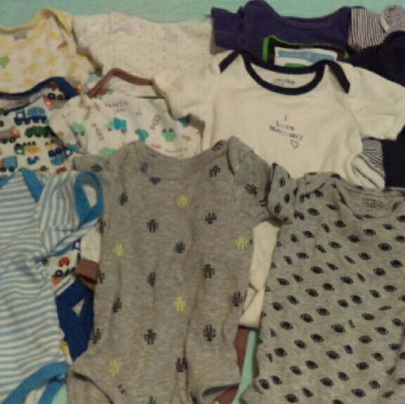 11 nb onsies - Picture 1 of 1