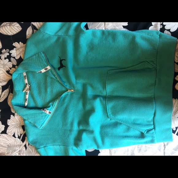 VS Pink half zip - Picture 3 of 3