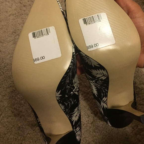 Nine West Pumps - Picture 3 of 4