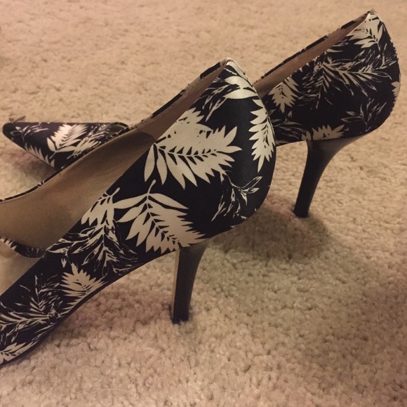 Nine West Pumps - Picture 4 of 4