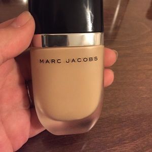 Marc Jacobs Genius Gel Super charged foundation