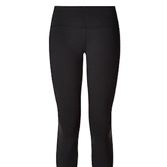 Lululemon Wunder Under Crop III