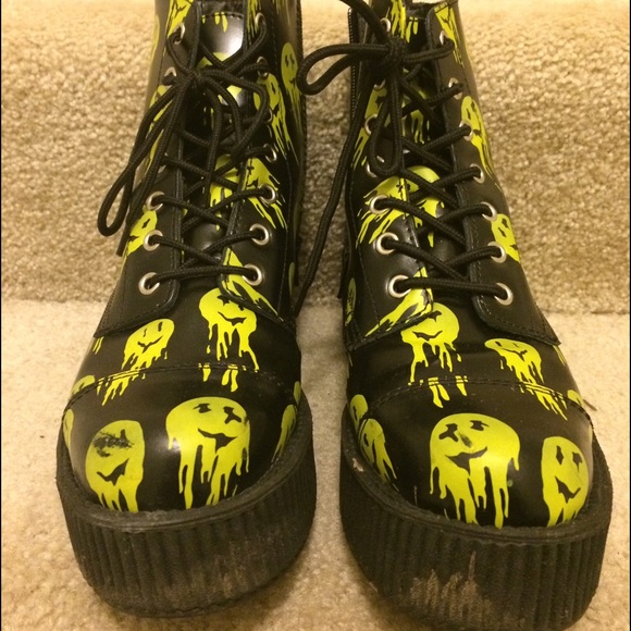 Shopjeen Drippy Smile Platform Boots