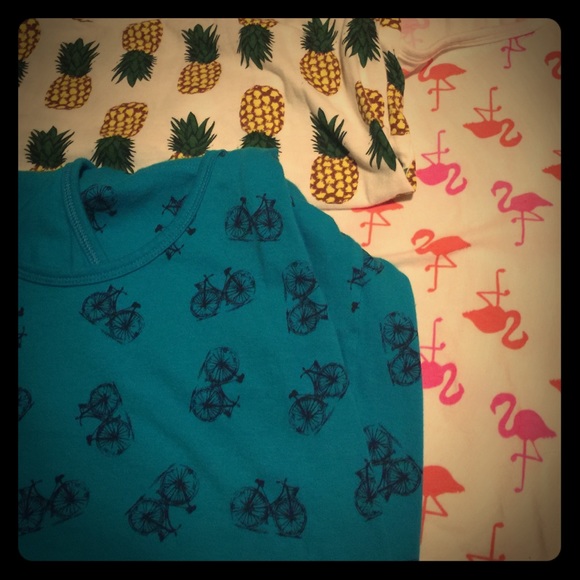 Super cute summer tank top lot!!