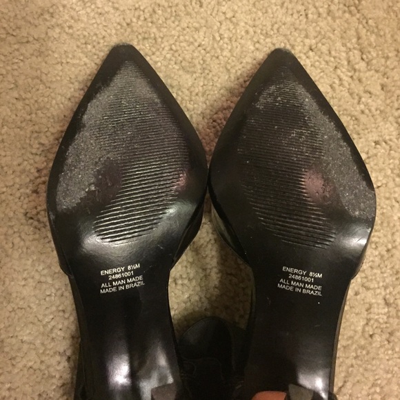 Carlos Santana Pumps - Picture 3 of 4