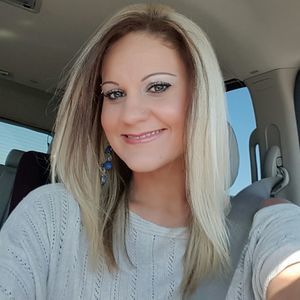 Meet your Posher, Cynthia