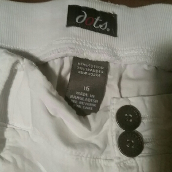 White Capri - Picture 2 of 3