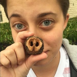 Meet your Posher, Kayla