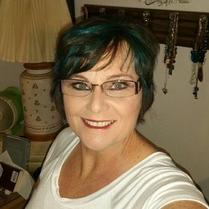 Meet your Posher, Teresa