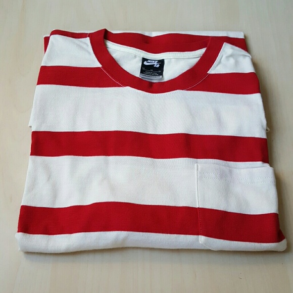 Nike Tops - Nike SB Dri-Fit striped pocket t-shirt sz medium