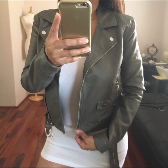 ❌SOLD❌NWOT H&M Faux Leather Jacket