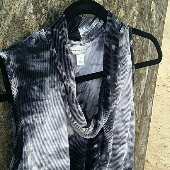 Size M - Ladies top - Picture 2 of 4