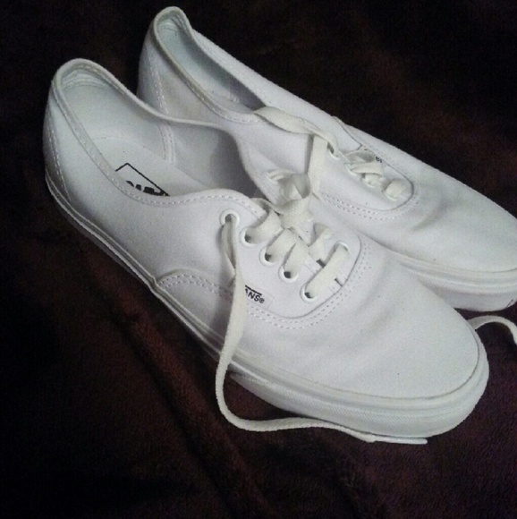 **SOLD** VANS UNISEX