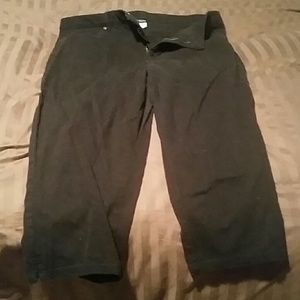 Black Capris