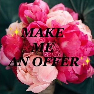 MAKE AN OFFER I MIGHT SAY YES💖